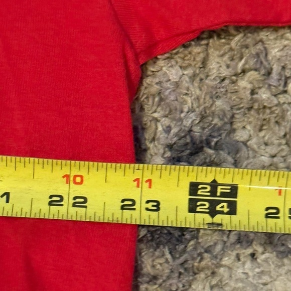 Red vintage 90s USA flag embroidered t-shirt #90s #USA #Vintage - Picture 4 of 5